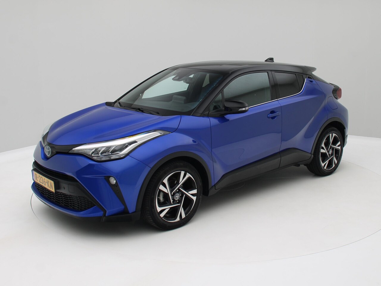 Toyota C-HR - 1.8 Hybrid Style Camera /Navi./ Adapt. Cruise - AutoWereld.nl