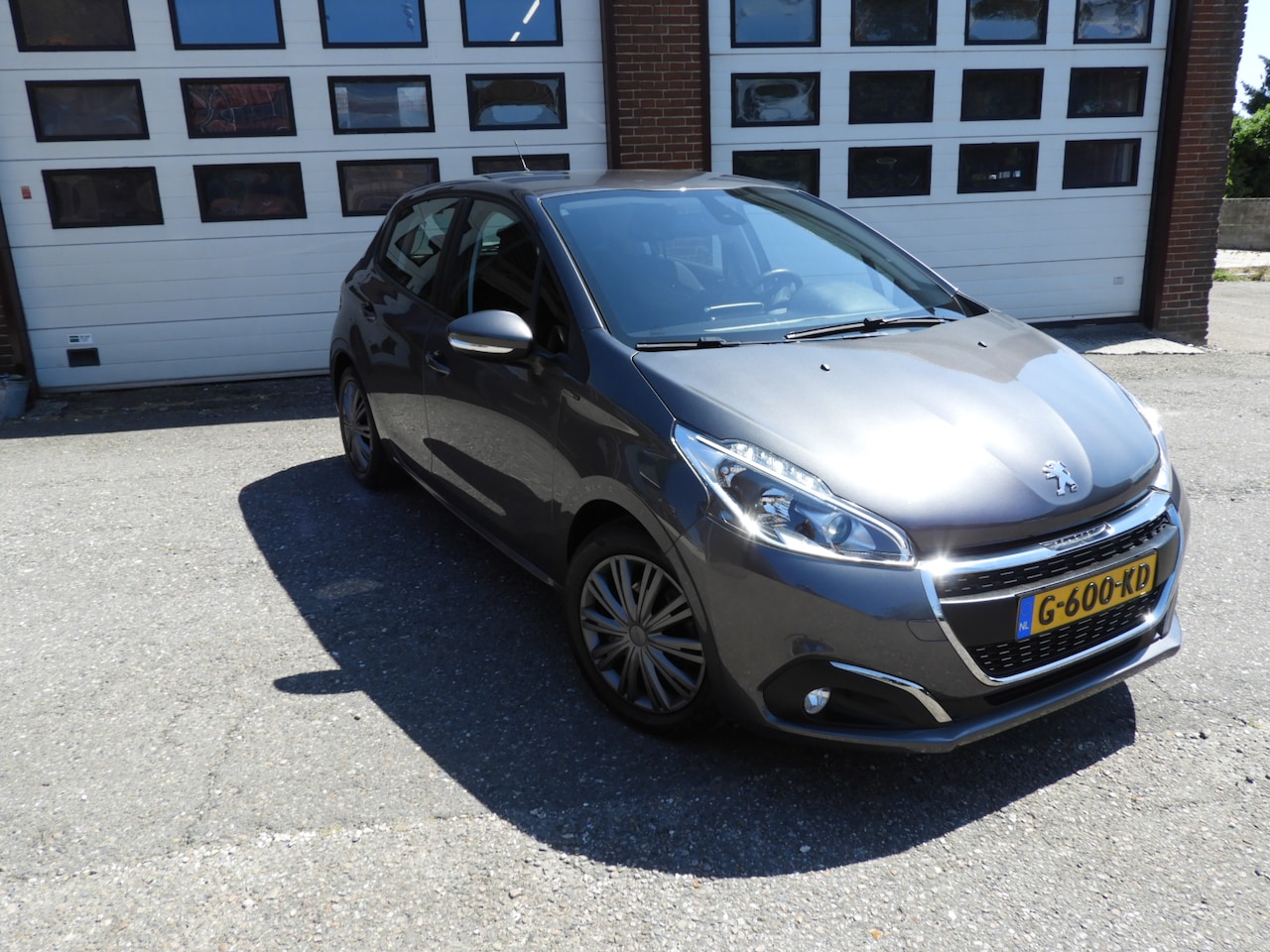 Peugeot 208 - 1.2 PureTech Active 1.2 Pure Tech Active - AutoWereld.nl