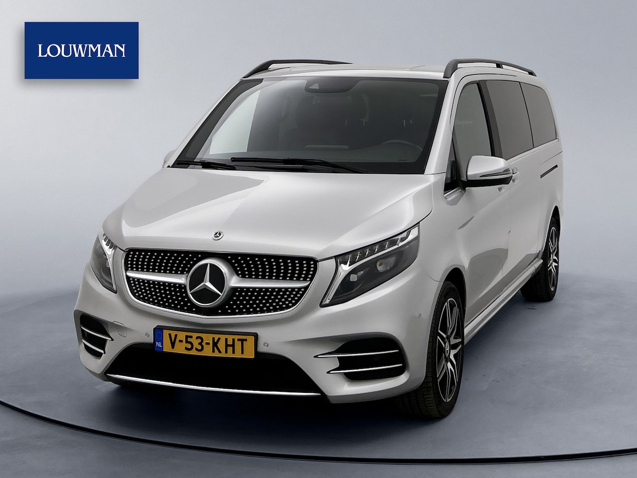 Mercedes-Benz V-klasse - 250d 4-MATIC Dubbele Cabine Extra Lang AMG pakket 4x4 Dubbele Cabine Leder Dubbele Schuifd - AutoWereld.nl