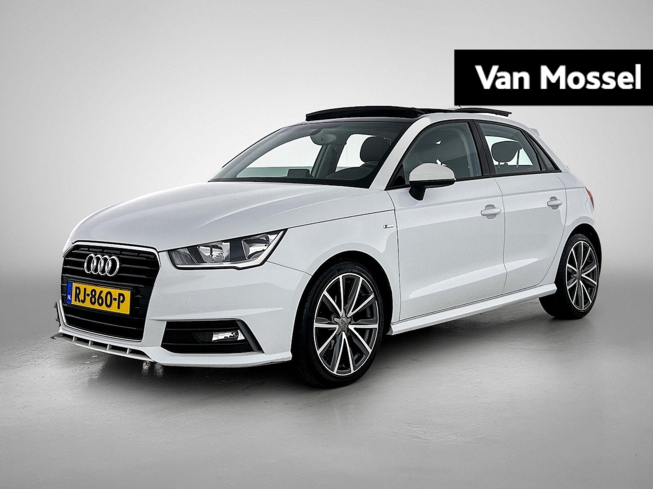 Audi A1 Sportback - 1.0 TFSI Adrenalin | Panoramadak | Navigatie | Airco | Parkeersensoren | Lichtmetalen velg - AutoWereld.nl