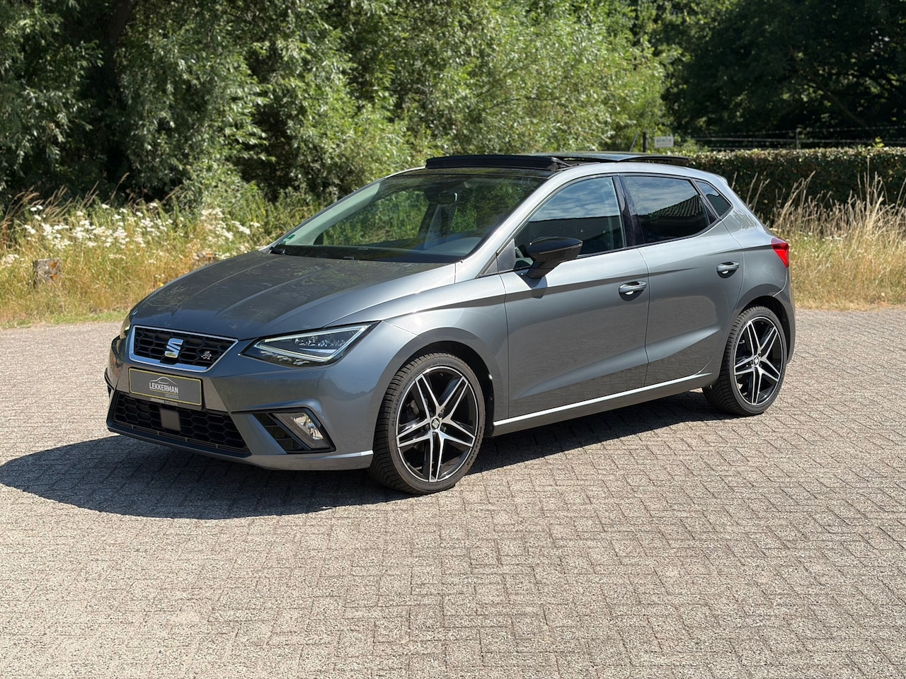 SEAT Ibiza - 1.0 TSI FR PANO I 95PK I CARPLAY I LED I VOLL DEALER ONDH I 1E EIG - AutoWereld.nl