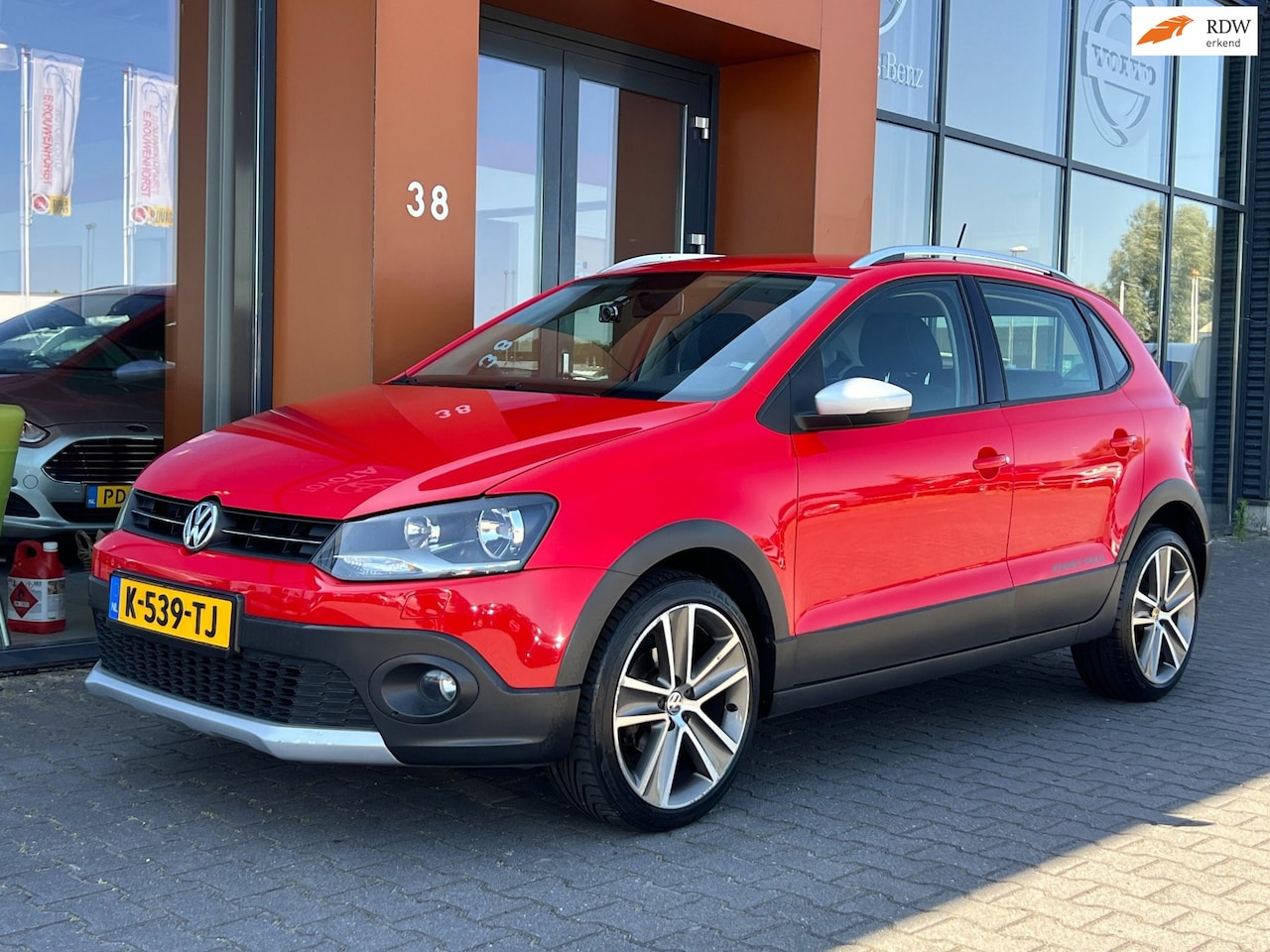 Volkswagen Polo - - Cross 1.2-12V|PDC|Cruise|Stoelverwarming - AutoWereld.nl