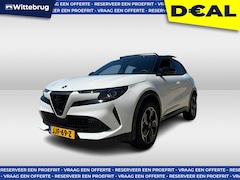 Alfa Romeo Junior - 1.2 Turbo Hybrid Ibrida Speciale | Techno Pack | Panoramisch schuif/kanteldak | 18 inch |