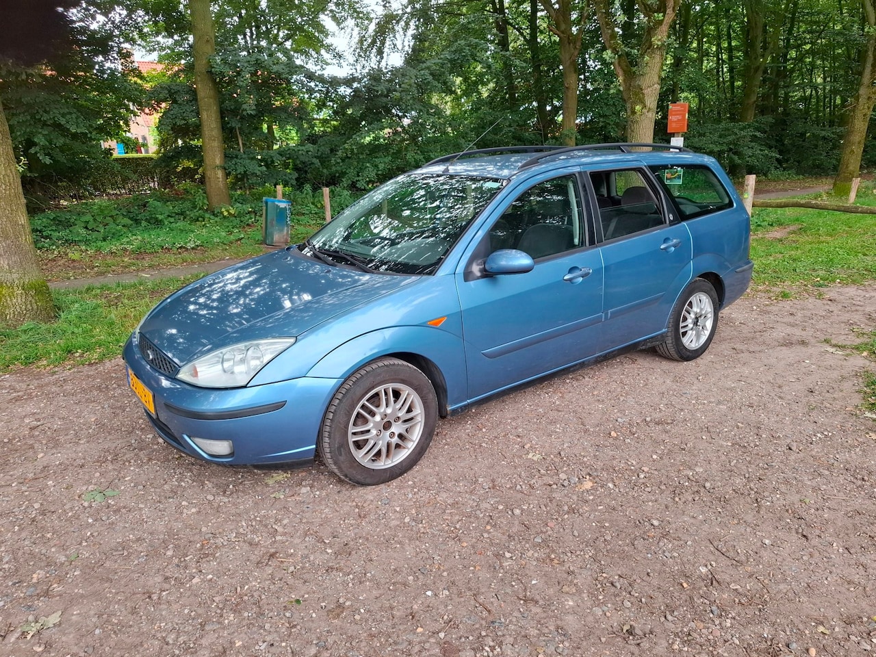 Ford Focus Wagon - 1.6-16V Ghia 1.6-16V Ghia - AutoWereld.nl