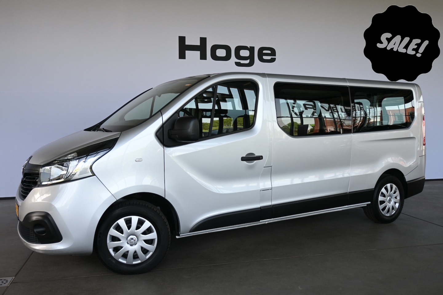 Renault Trafic Passenger - 1.6 dCi Grand Expression Energy 9 Persoons Airco Navigatie MARGE Rijklaarprijs! Inruil Mog - AutoWereld.nl