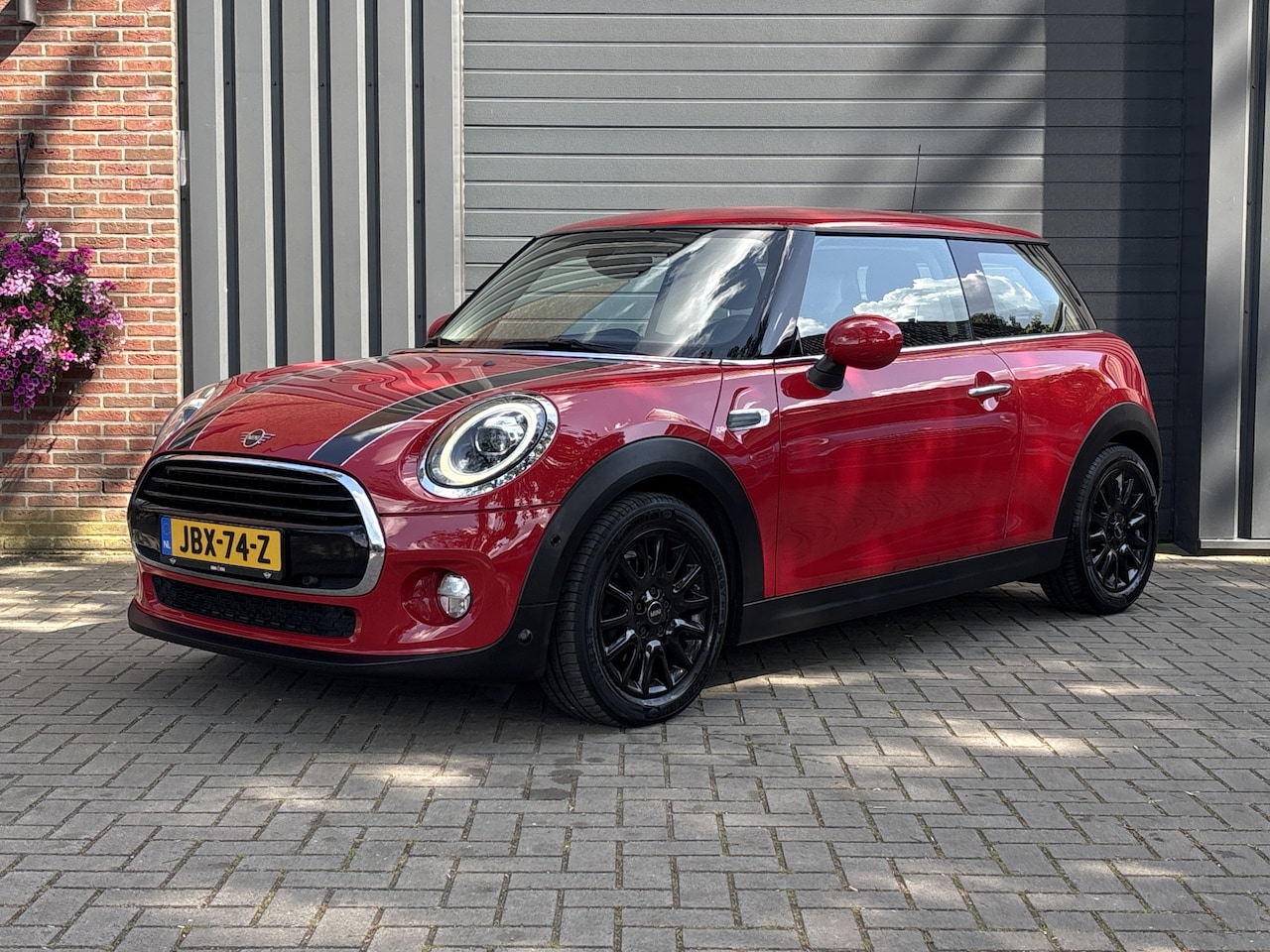 MINI 3-Deurs - 1.5 Cooper - Stoelverwarming - Camera - PDC - Led - - AutoWereld.nl
