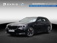 BMW 5-serie Touring - 520i M Sportpakket Pro | Verwarmd Stuurwiel | Comfort Access | Elektrische Trekhaak | Pano