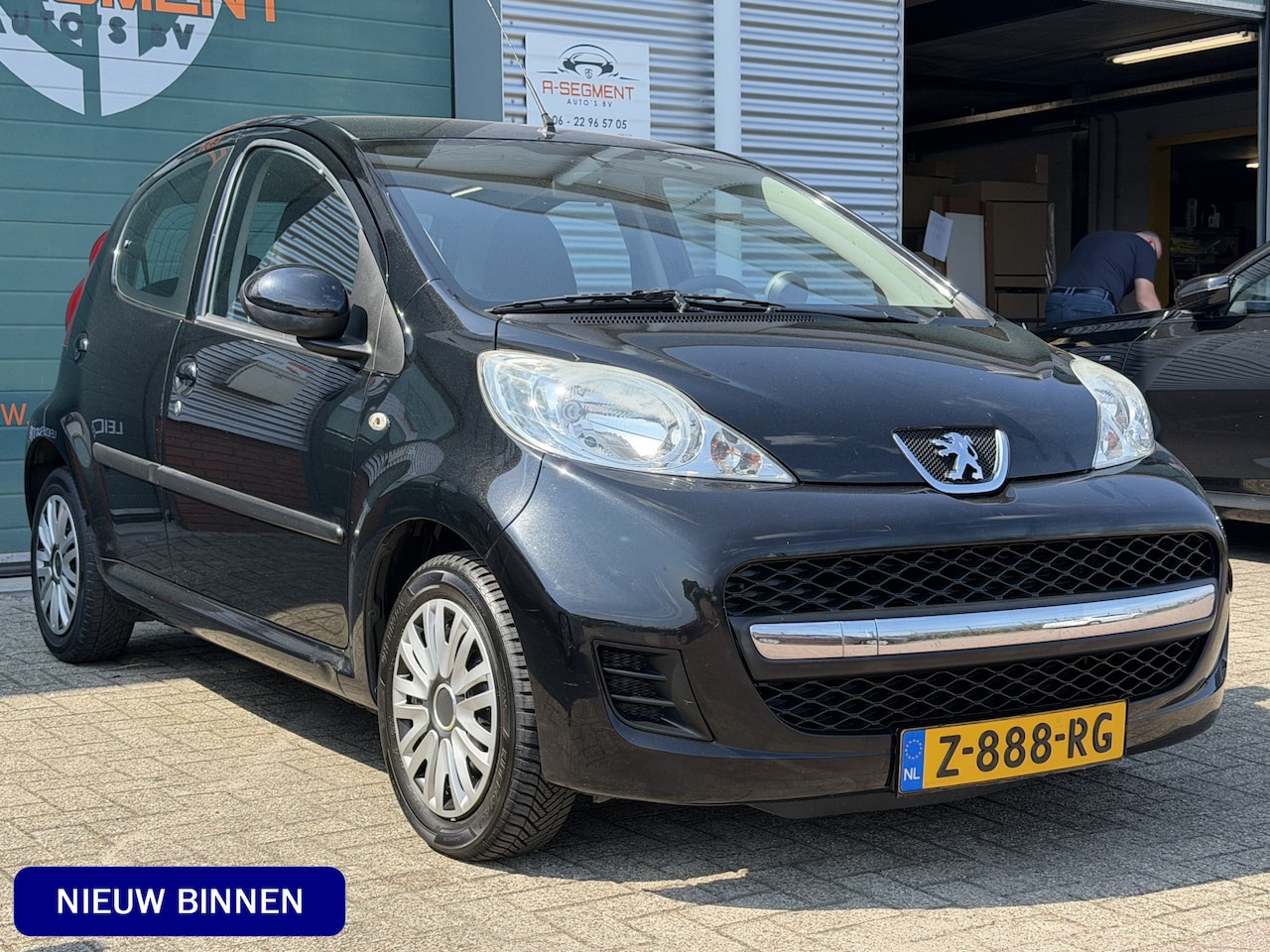 Peugeot 107 - 1.0-12V XS Automaat / Airco / 5-deurs - AutoWereld.nl