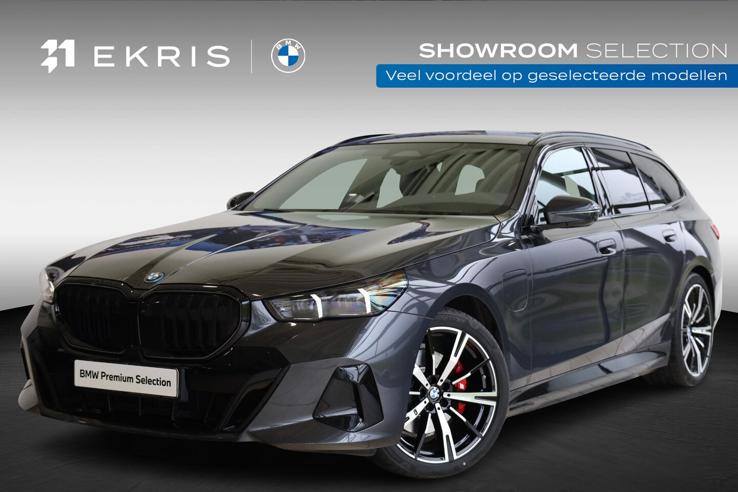BMW 5-serie Touring - 530e M Sportpakket Pro | Panoramadak | Elektr. Trekhaak | Stuurwielverwarming - AutoWereld.nl