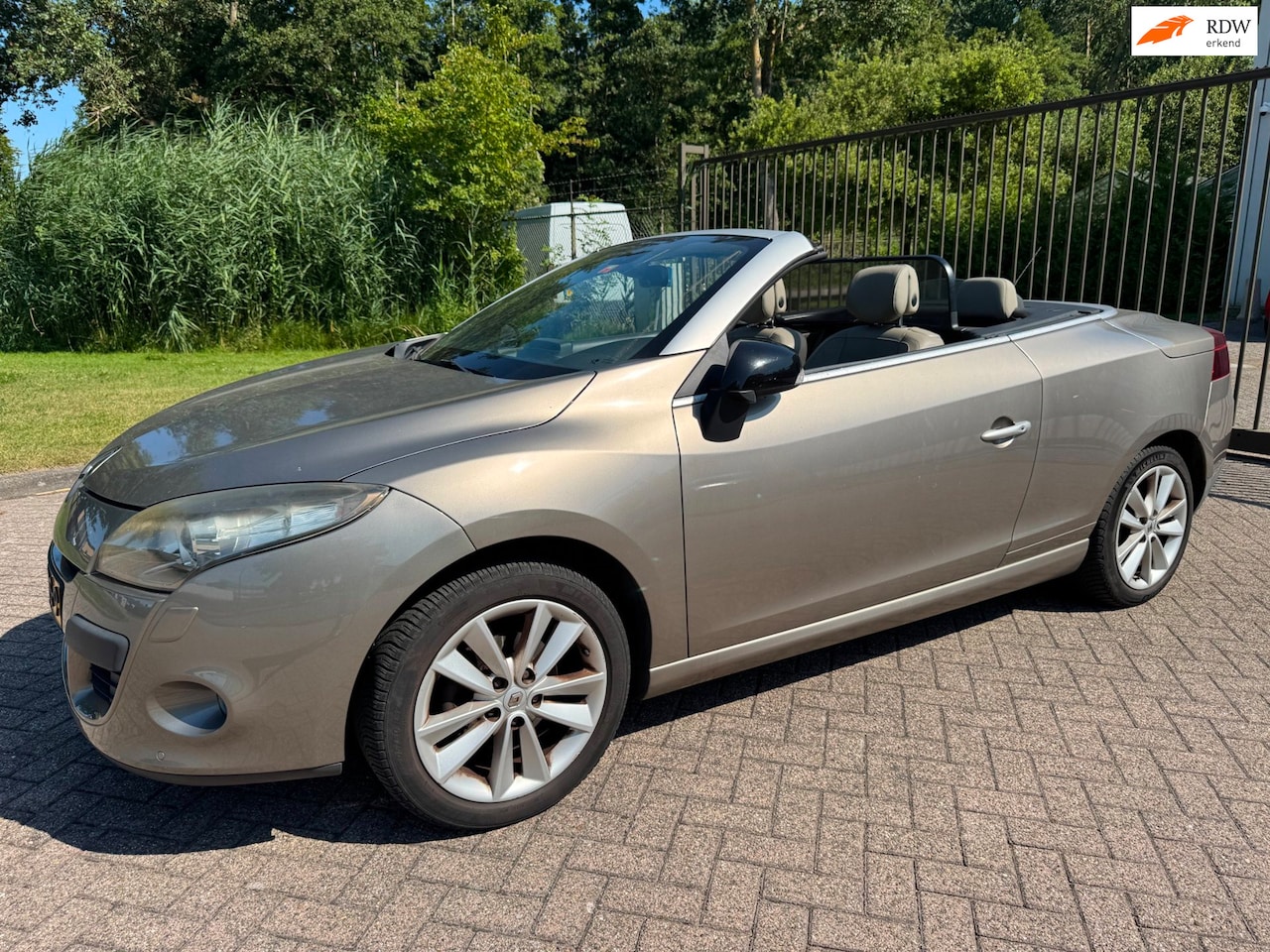 Renault Mégane coupé cabriolet - 1.4 TCE Privilège/NWEAPK/CRUISE/CLIMA/NAVI/PANO/STOELVERWARMING/REGENSENSOR - AutoWereld.nl