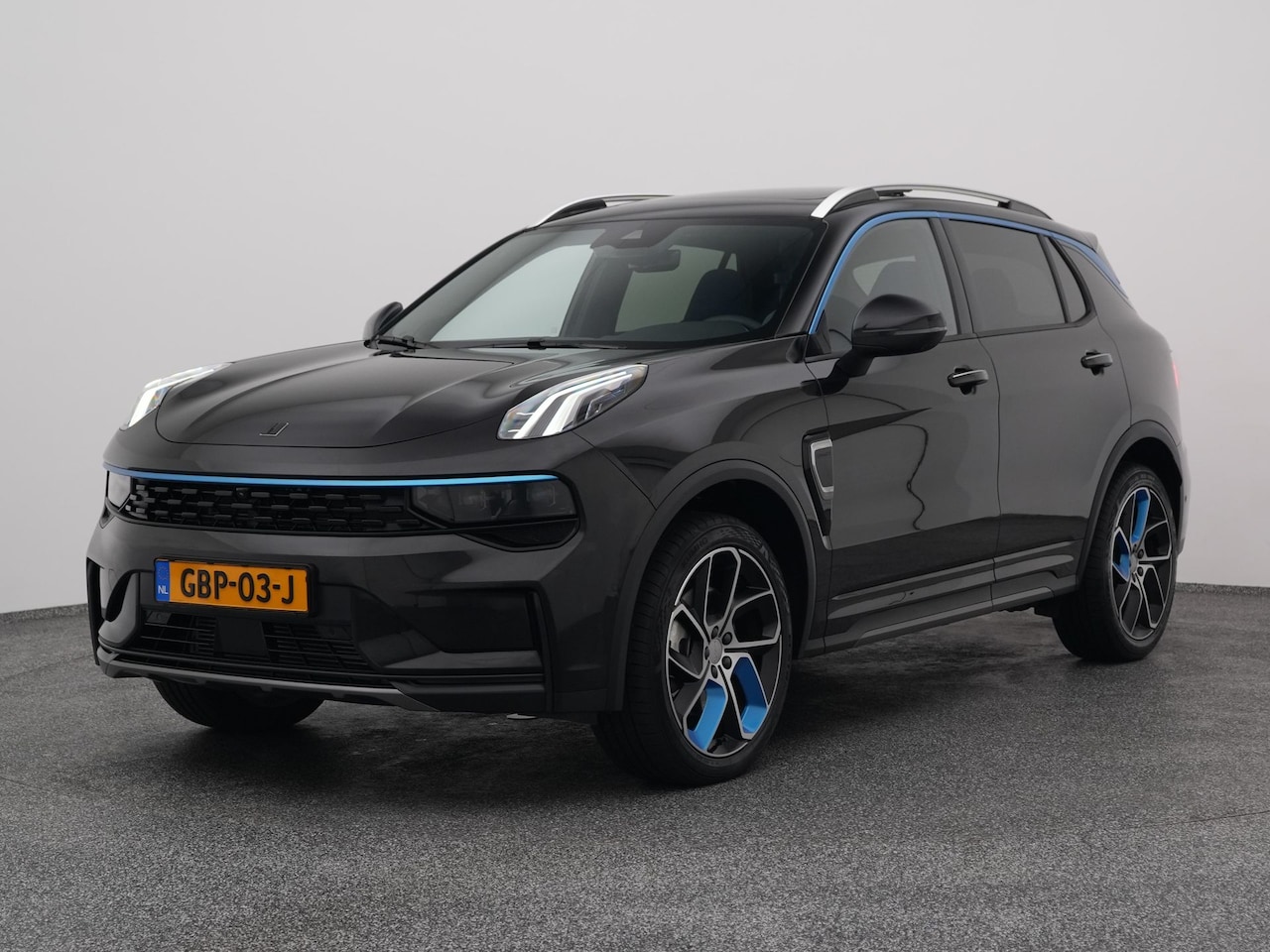 Lynk & Co 01 - 1.5 Plug-in Hybrid | 360° | ZWARTE HEMEL | STUURVERWARMING | NLD AUTO - AutoWereld.nl