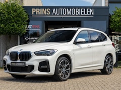 BMW X1 - xDrive25i M-Sport|Pano|Trekhaak|Keyless|Dealerond