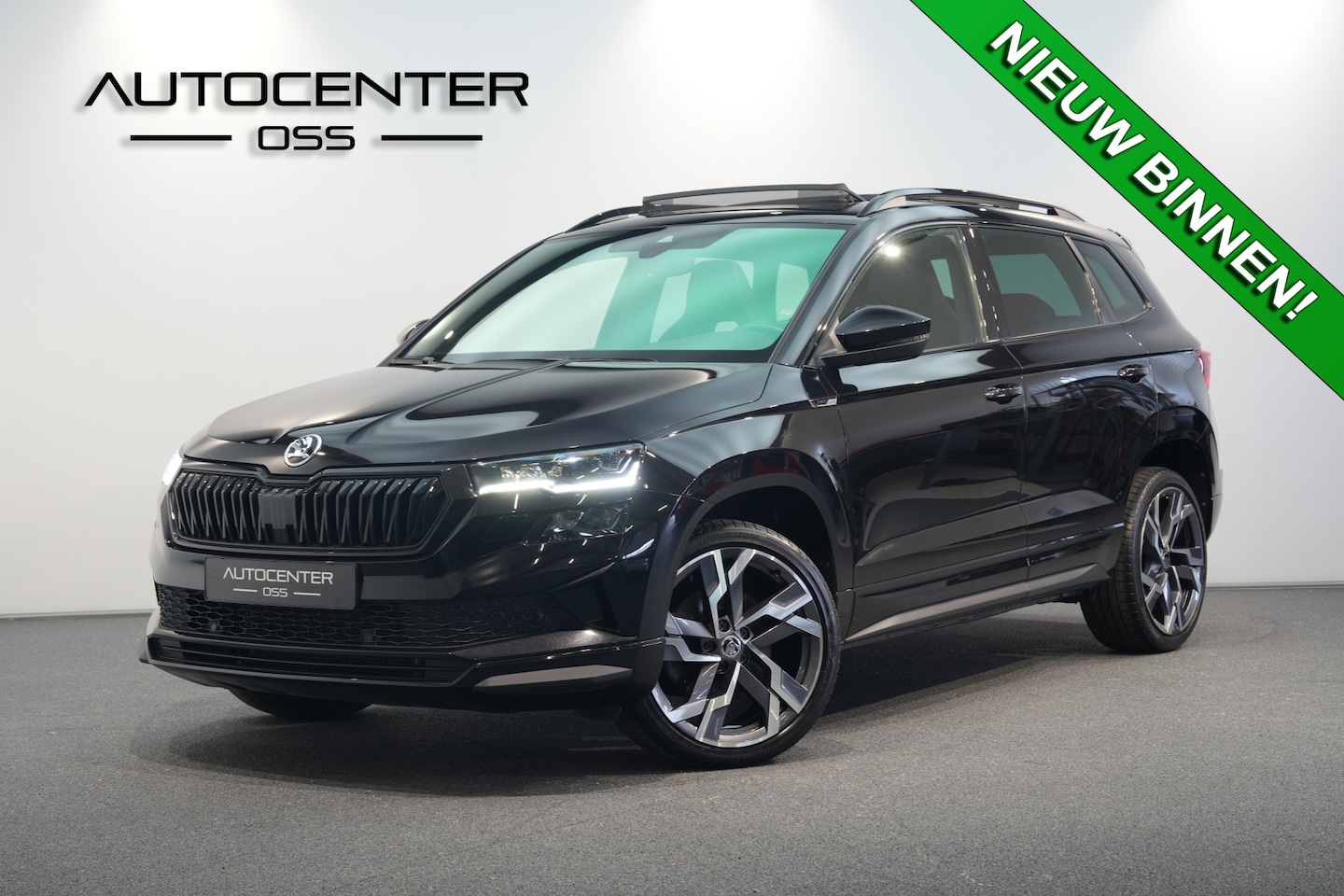 Skoda Karoq - 1.5 TSI ACT Sportline ✅ FACELIFT ✅ PANO ✅ CAMERA ✅ ADAP.CRUISE ✅ CARPLAY / ANDROID AUTO - AutoWereld.nl