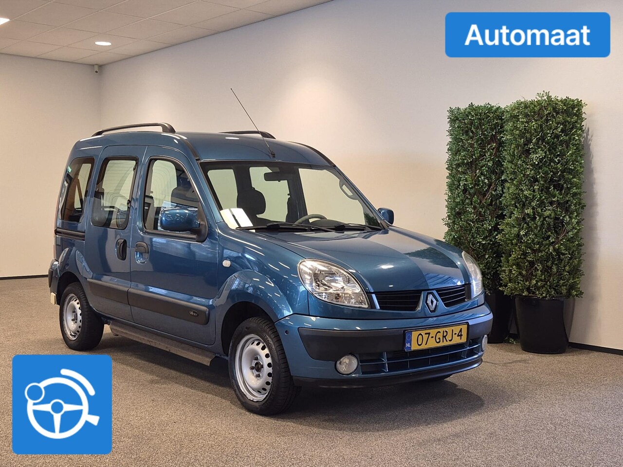 Renault Kangoo - Rolstoelauto Automaat - Rolstoel voorin Handbedrijfsrem (HBR) + Segmentgas (SG) - AutoWereld.nl