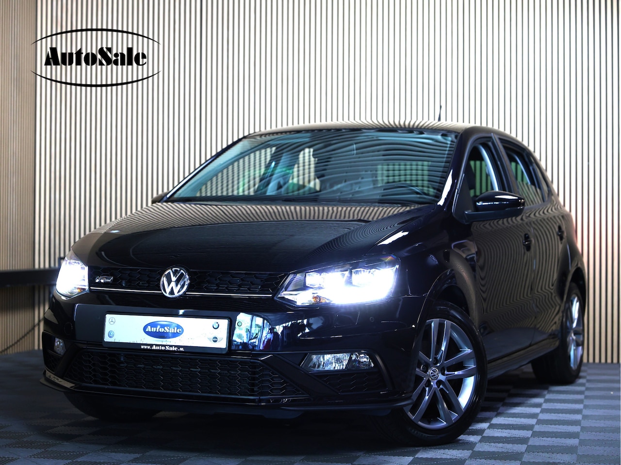Volkswagen Polo - 1.2 TSI Comfortline Business R NAVI CLIMA PDC BT STOELVW "17 - AutoWereld.nl