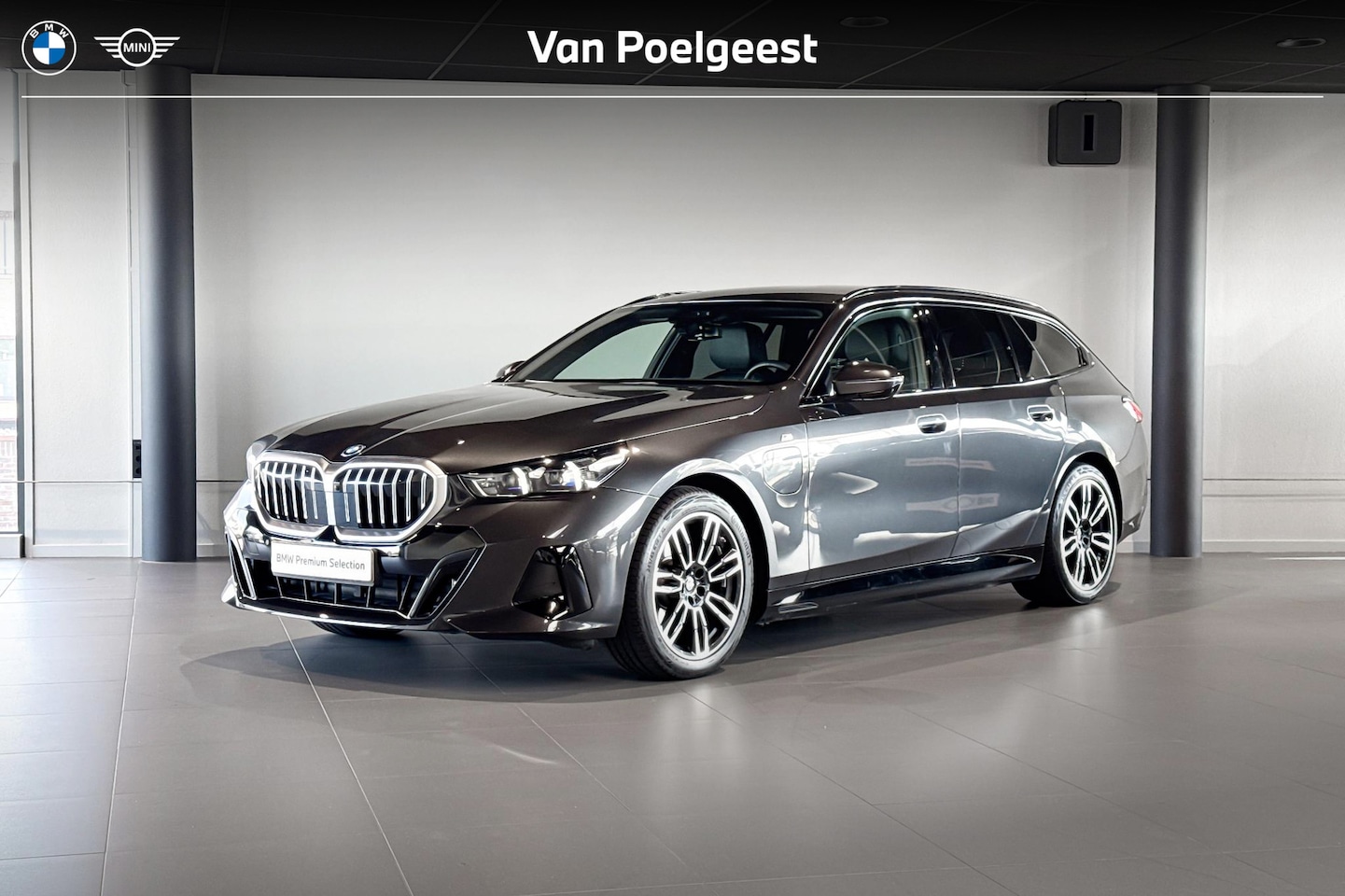 BMW 5-serie Touring - 530e M Sport Edition | Harman Kardon | Stoelventilatie | Comfort Access | Trekhaak | - AutoWereld.nl