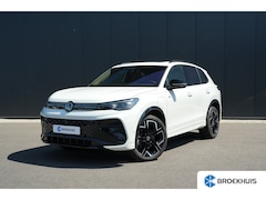 Volkswagen Tiguan - 1.5 eHybrid 272pk R-Line Edition | Panoramadak | Trekhaak | 360 Camera | Leder | Stoelmass