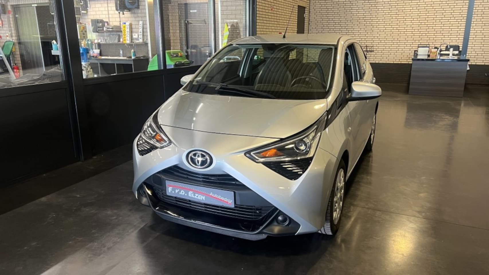 Toyota Aygo - 1.0 VVT-I Apple-Carplay /Airco 19.289 km - AutoWereld.nl