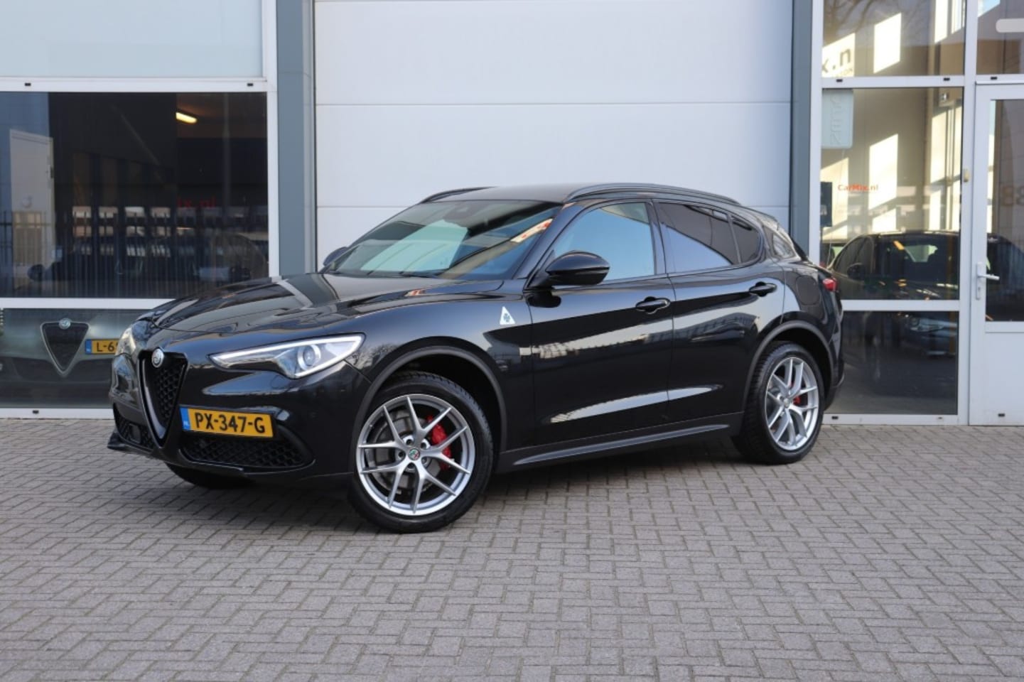 Alfa Romeo Stelvio - 2.0 T AWD SUPER/ORIG.NL/PAN.DAK/HARMANK./ AD.CRUISE/STOEL /STUURVERW./TREKHAAK - AutoWereld.nl