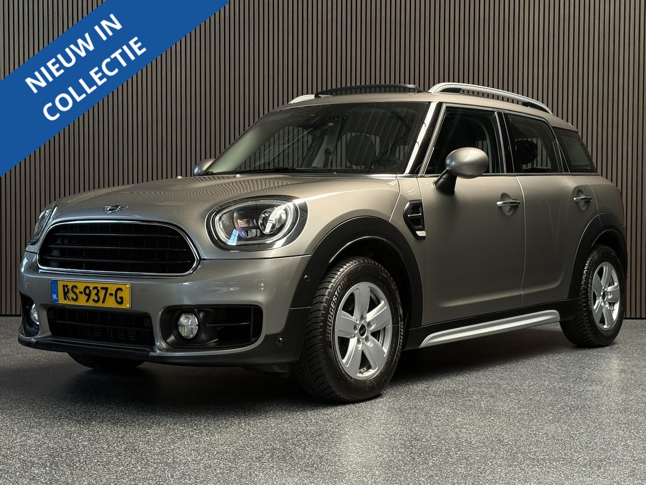 MINI Countryman - 1.5 Cooper Chili | Automaat | Schuifdak | Carplay | Camera - AutoWereld.nl