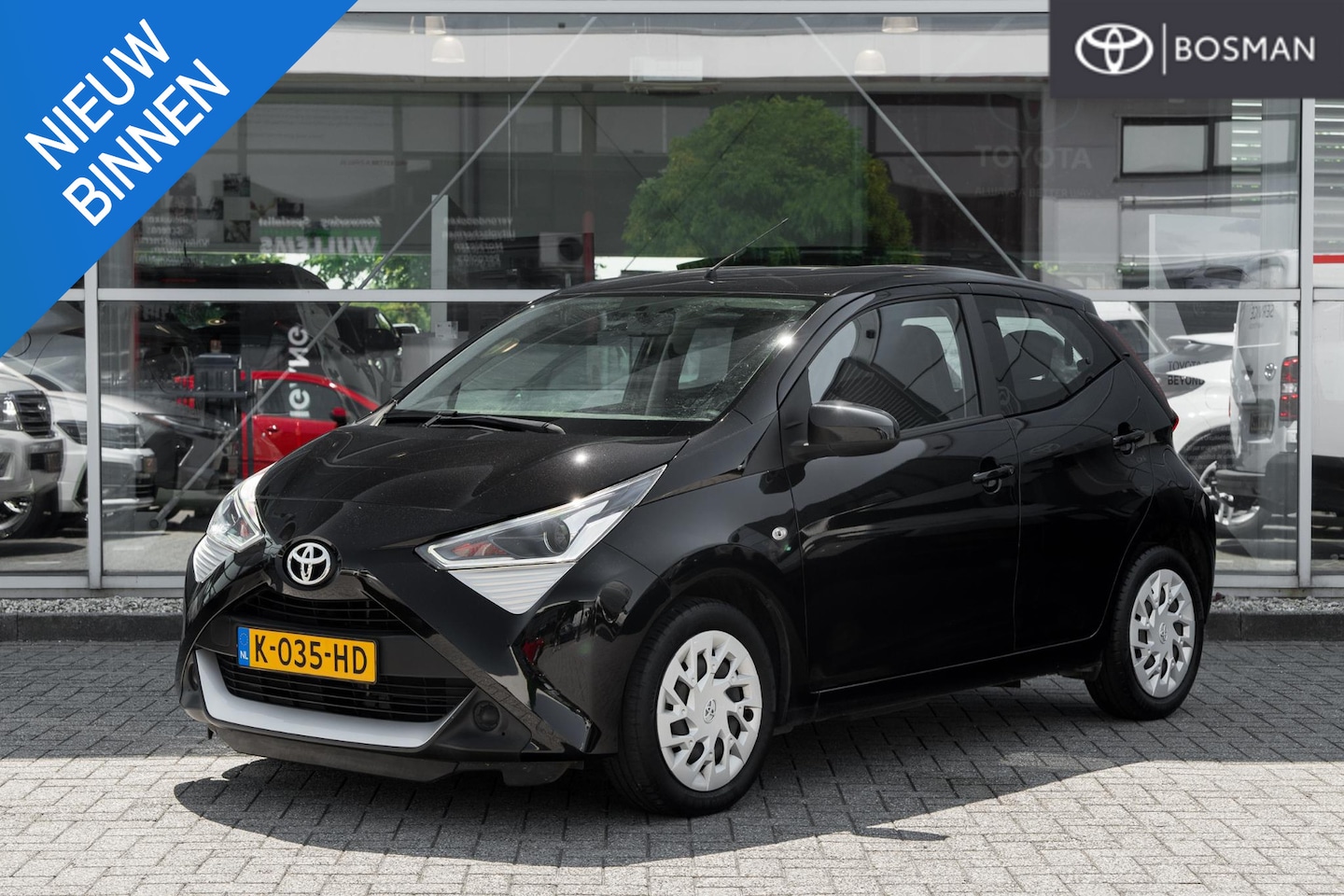 Toyota Aygo - 1.0 VVT-i x-play 1.0 VVT-i x-play - AutoWereld.nl