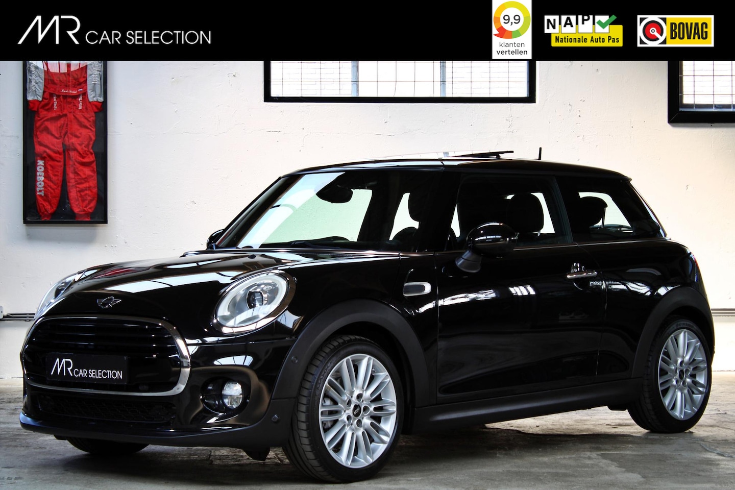 MINI 3-Deurs - 1.5 Cooper Chili | Parkeersensoren v+a | Panoramadak | 17 inch | LED | NL auto | 1e eigena - AutoWereld.nl
