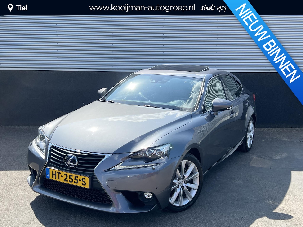 Lexus IS - 300h Luxury Line schuifdak / leer / full options! - AutoWereld.nl