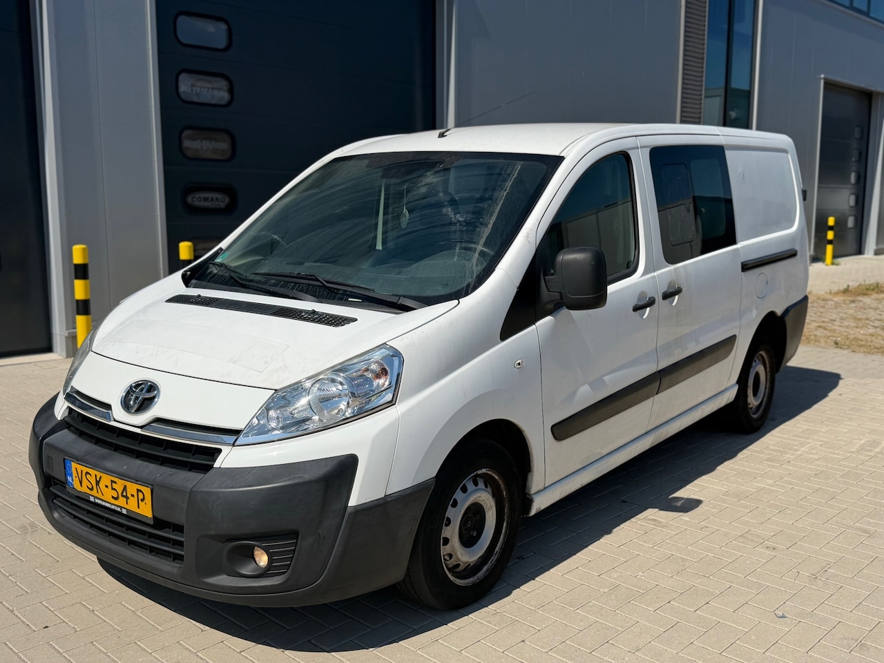 Toyota ProAce - 2.0D L2H1 DC Comfort 2.0D L2H1 DC Comfort - AutoWereld.nl