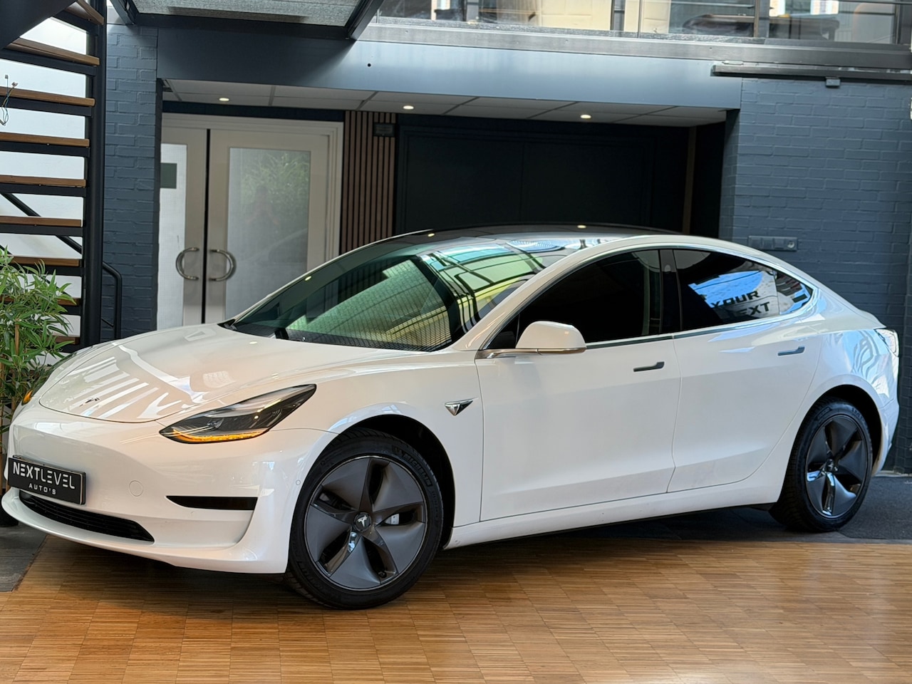 Tesla Model 3 - Standard RWD Plus 60 kWh - AutoWereld.nl