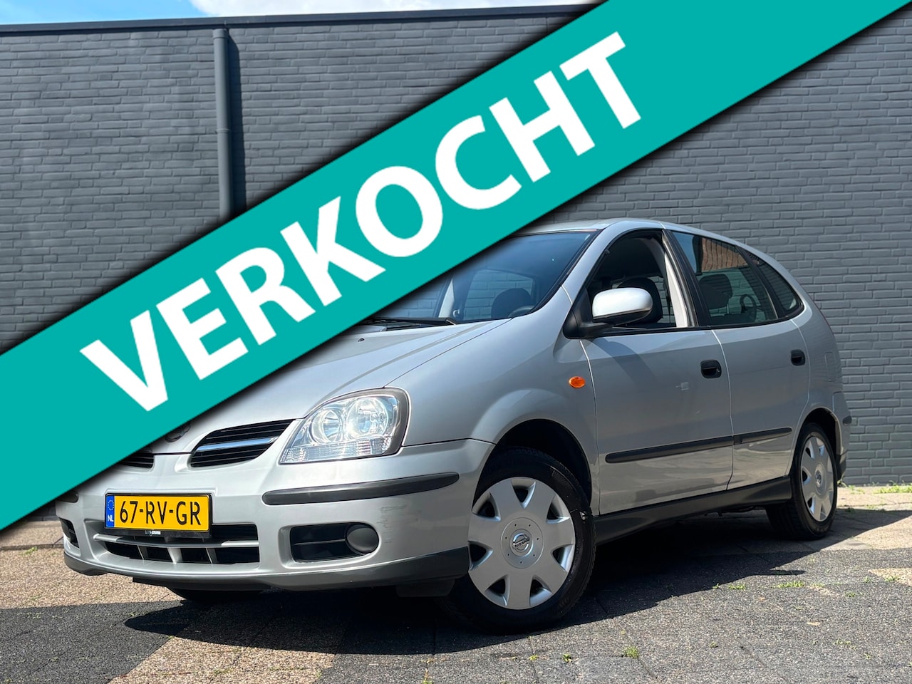 Nissan Almera Tino - 1.8 Visia | Airco | Trekhaak - AutoWereld.nl
