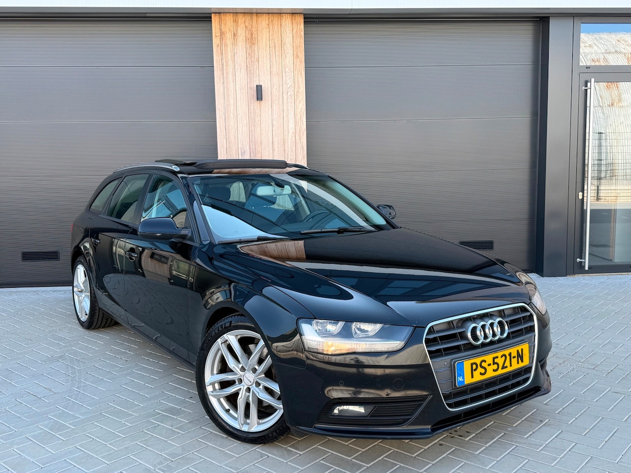 Audi A4 Avant - 2.0 TDI ultra Sport Edition (bj 2014) PANODAK/FACELIFT/NAVI - AutoWereld.nl
