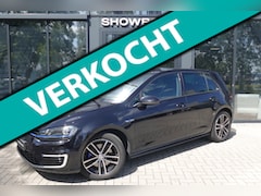 Volkswagen Golf - 1.4 TSI GTE STOELVERW CAM LEDER'
