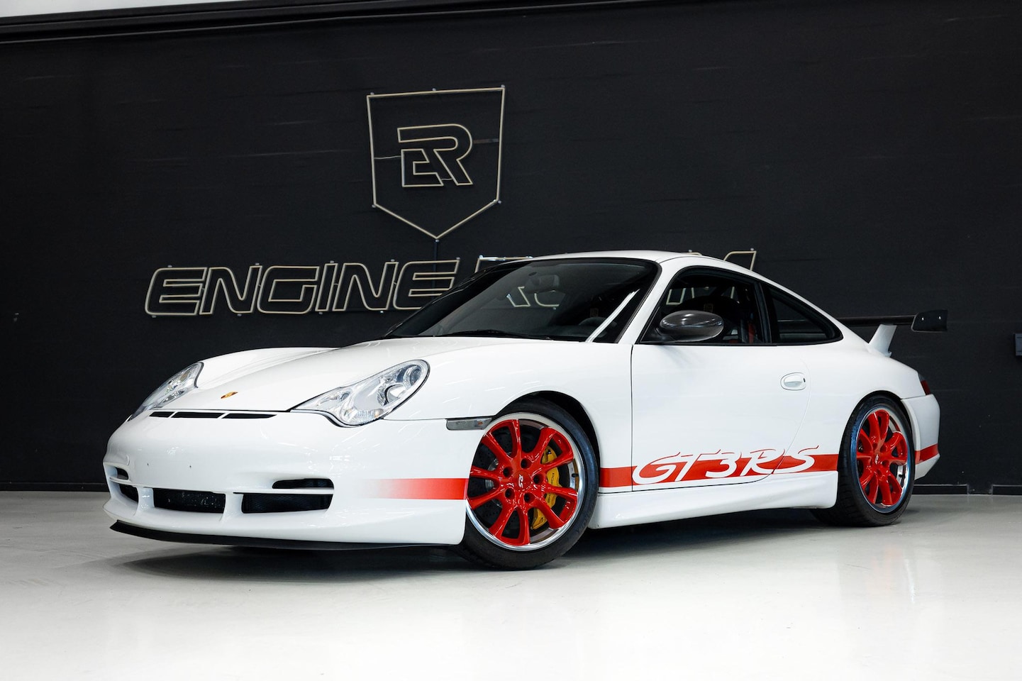 Porsche 911 - 996 GT3 RS Original EU Spec | 1/682 | PCCB | Accident free | First Paint | Xenon | Recaro - AutoWereld.nl