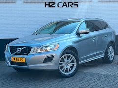 Volvo XC60 - 2.0 T5 R-Design/Automaat/Leder/Trekhaak/PDC/Navi/Cruise