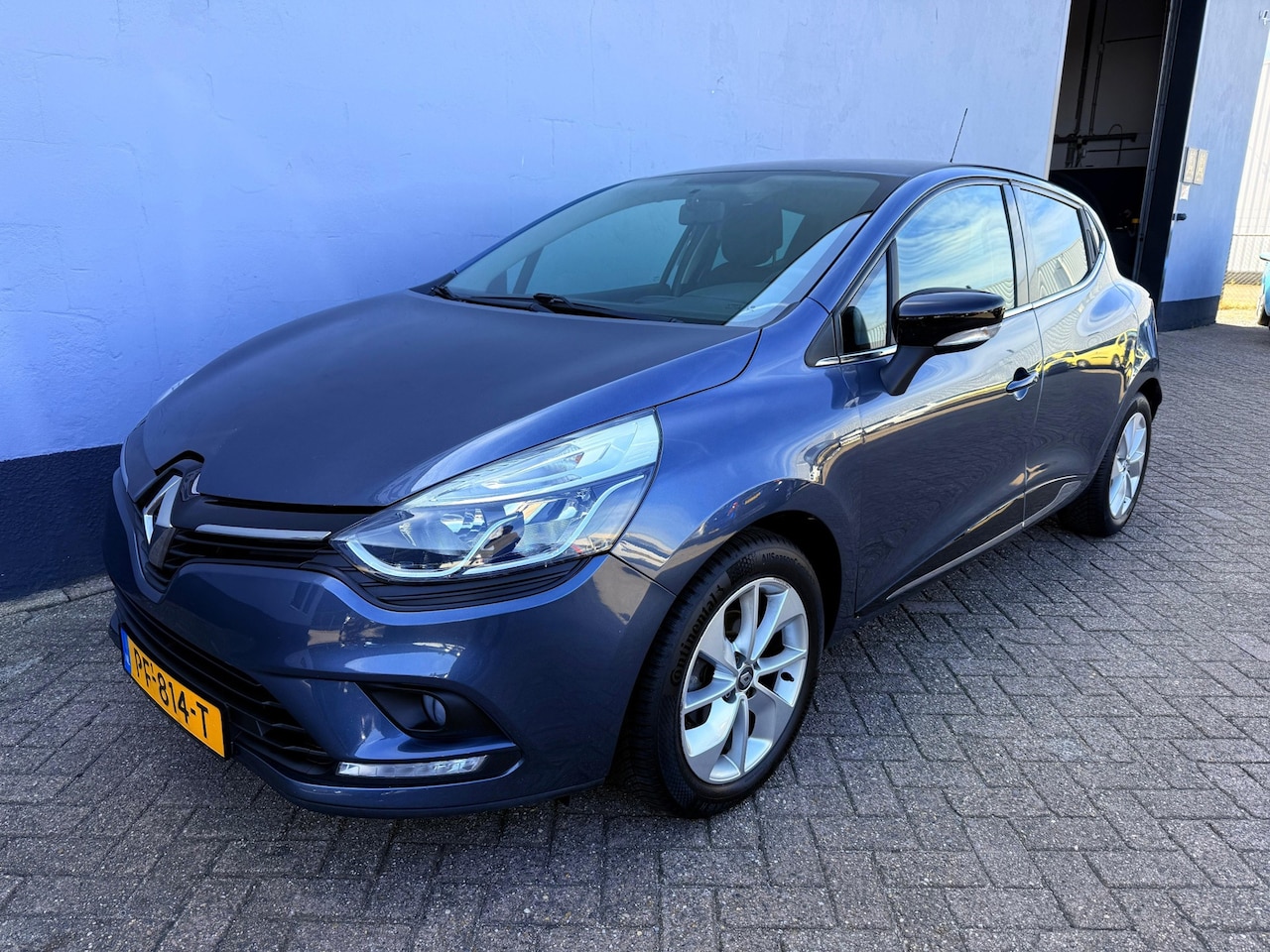 Renault Clio - 0.9 TCe Limited - Airco - AutoWereld.nl