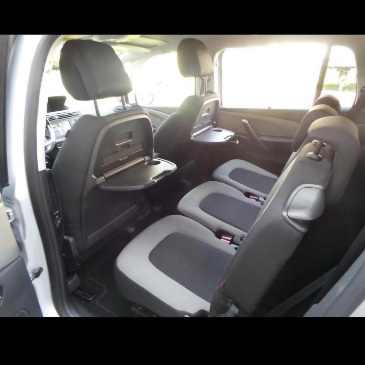 Citroën Grand C4 Picasso - 1.2 PureTech Business - AutoWereld.nl