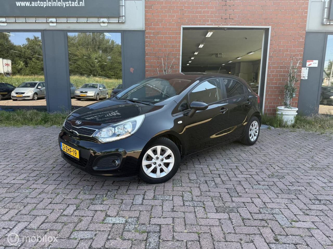 Kia Rio - 1.2 CVVT DynamicLine 1.2 CVVT DynamicLine - AutoWereld.nl