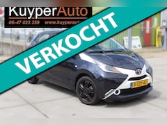 Toyota Aygo - 1.0 VVT-i x-play dealer onderhouden CAMERA MULTIMEDIA