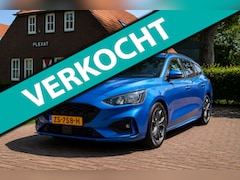Ford Focus Wagon - 1.0 EcoBoost Titanium Business Aut. | ST-line | Stoelverwarming | Sync | Lichtmetaal | Cam