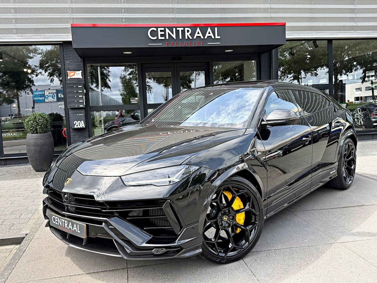 Lamborghini Urus - 4.0 V8 Performante Pano|B&O-adv.|Akrapovic|Carbon|Rear-Entertainment - AutoWereld.nl