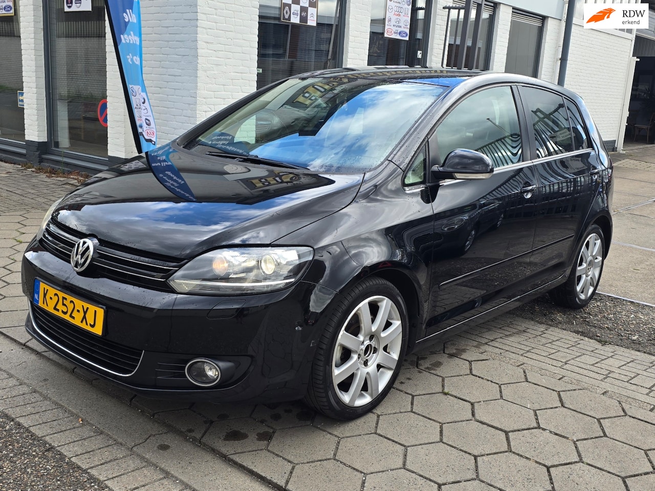 Volkswagen Golf Plus - 1.4 TSI Comfortline*2 e eig*stoelverwarming*leer*navi*trekhaak*luxer uitvoering*inruil mog - AutoWereld.nl