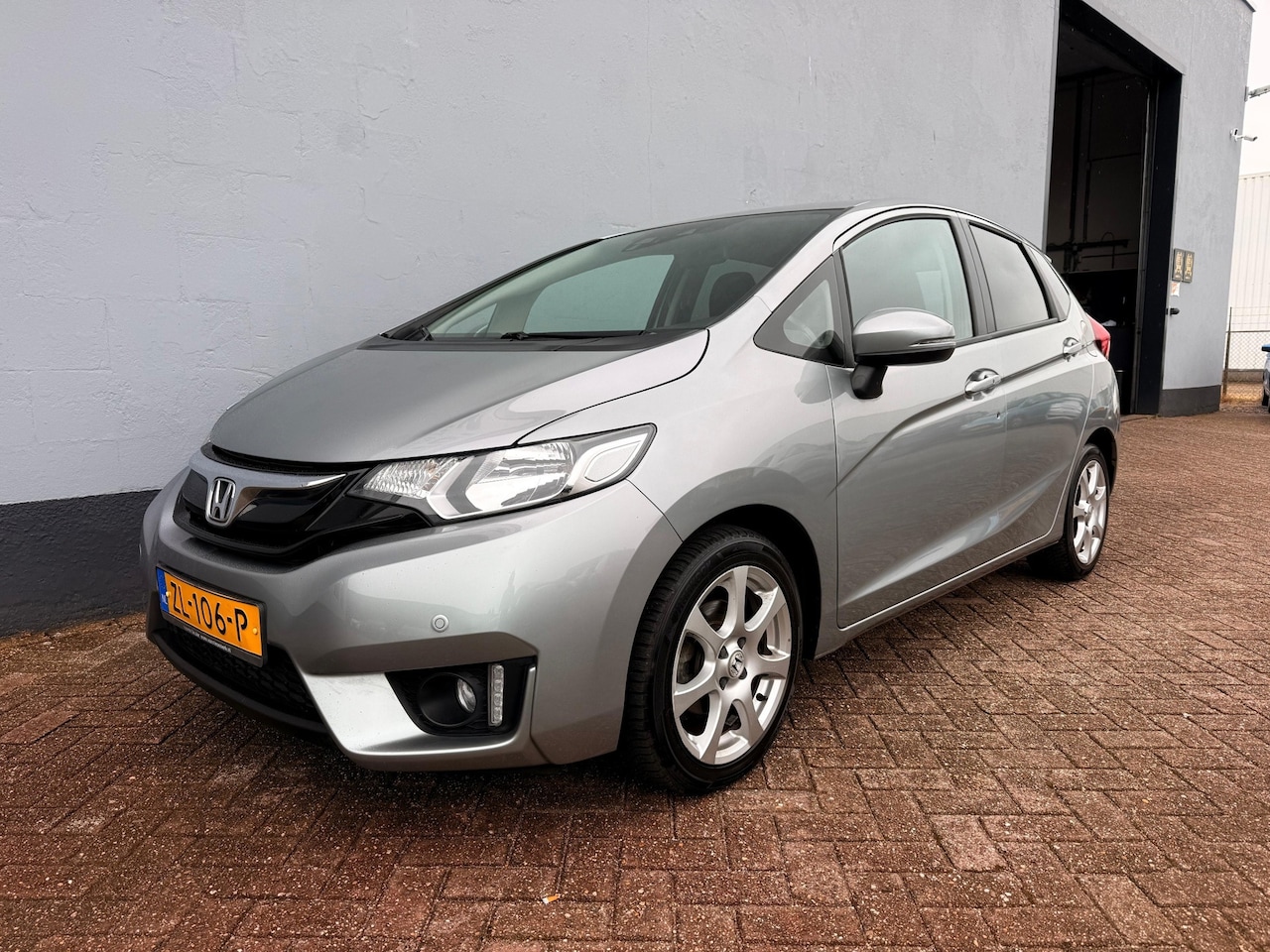 Honda Jazz - 1.3 i-VTEC Elegance - Keyless - Achteruitrijcamera - AutoWereld.nl