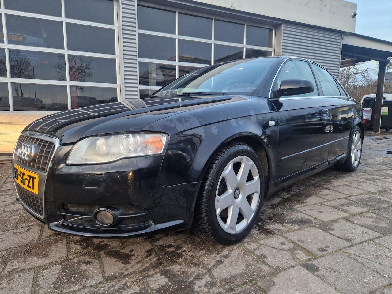 Audi A4 Limousine - 2.5 TDI S LINE AUTOMAAT 1/2 LEER - AutoWereld.nl
