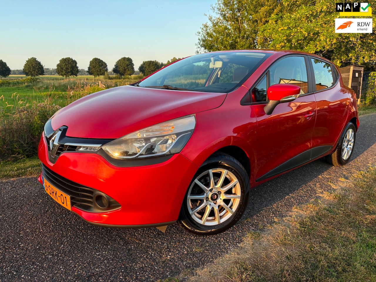Renault Clio - 0.9 TCe Expression Airco|APK - AutoWereld.nl