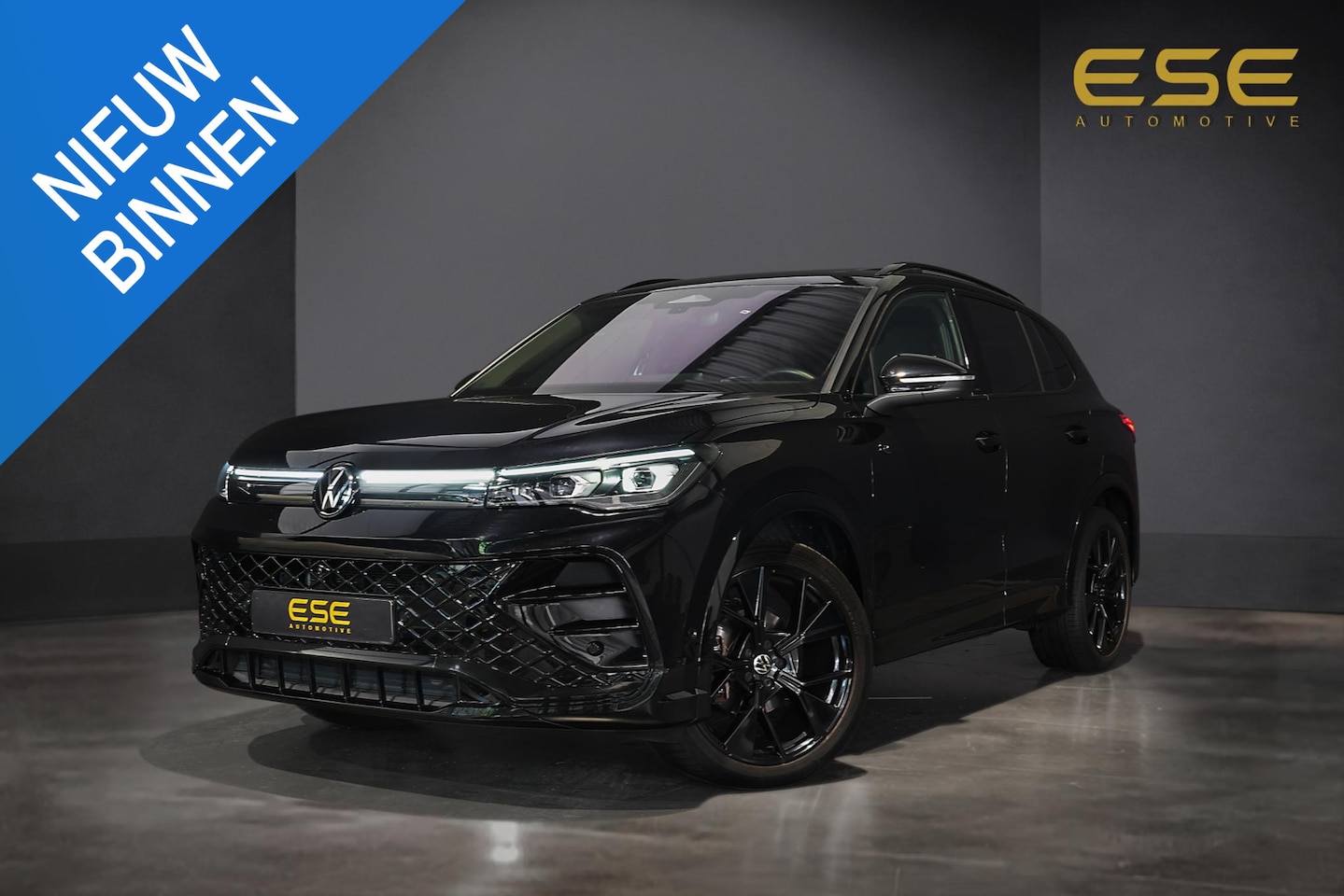 Volkswagen Tiguan - 1.5 eTSI R-Line Business | 360 | Trekhaak | Pano | H&K | IQ Light - AutoWereld.nl