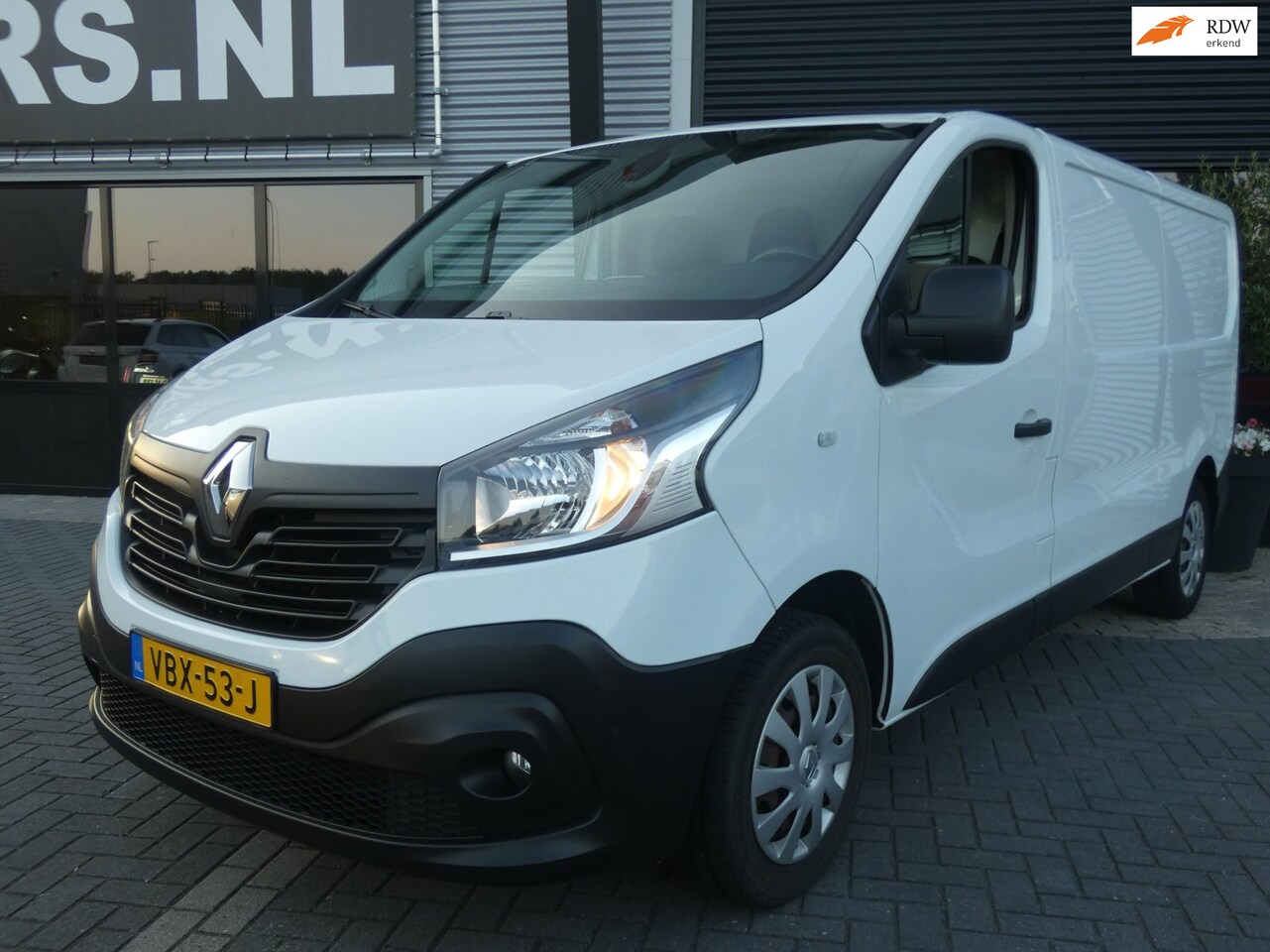 Renault Trafic - 1.6 dCi T29 L2H1 Comfort 1.6 dCi T29 L2H1 Comfort - AutoWereld.nl