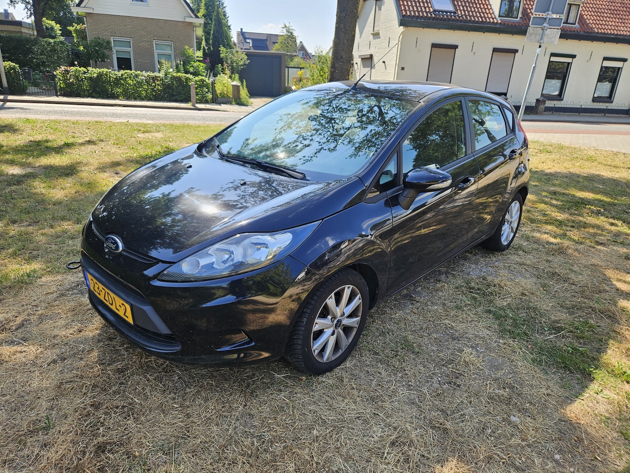 Ford Fiesta - 1.25 Champion Head gasket defect, koppakking kapot - AutoWereld.nl