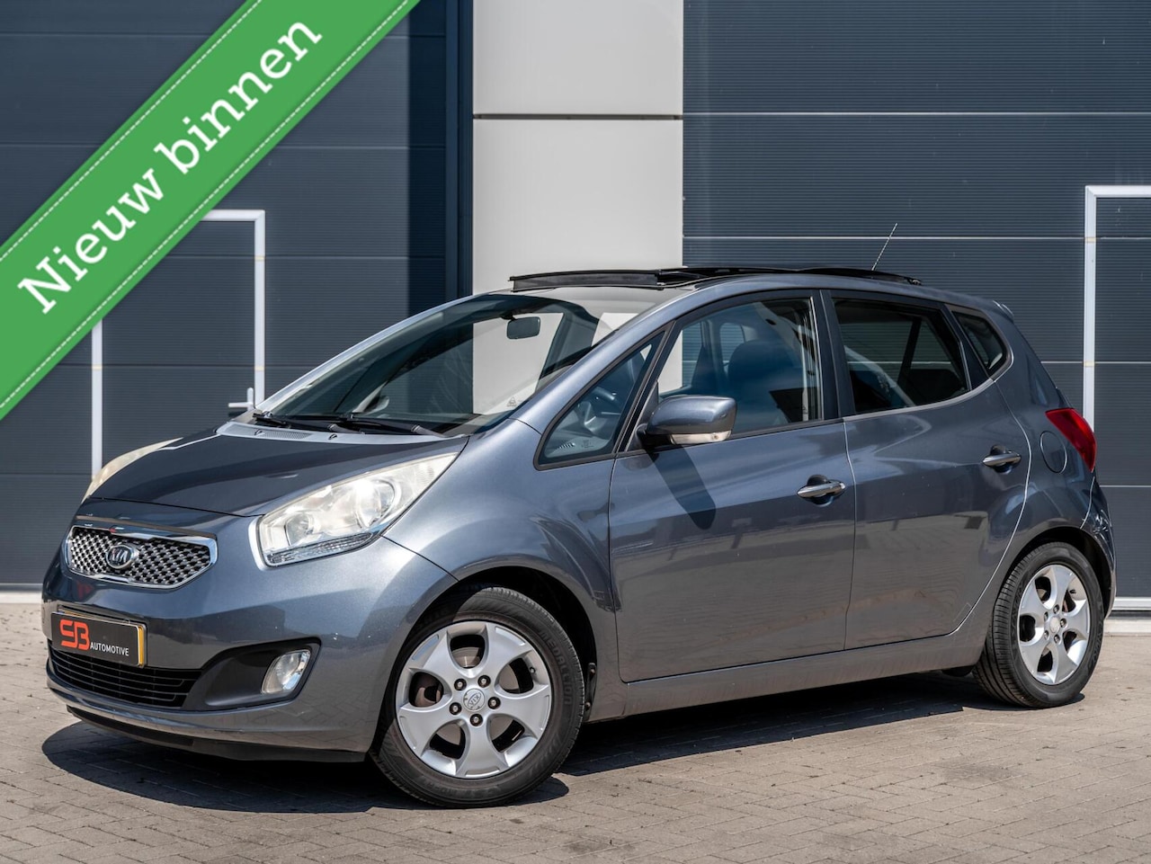 Kia Venga - 1.4 CVVT X-ecutive Airco|Camera|Navi|Pano|BOMVOL! - AutoWereld.nl