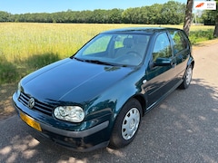 Volkswagen Golf - 1.6 Trendline Automaat/Clima/Trekhaak/Cruis/Beige