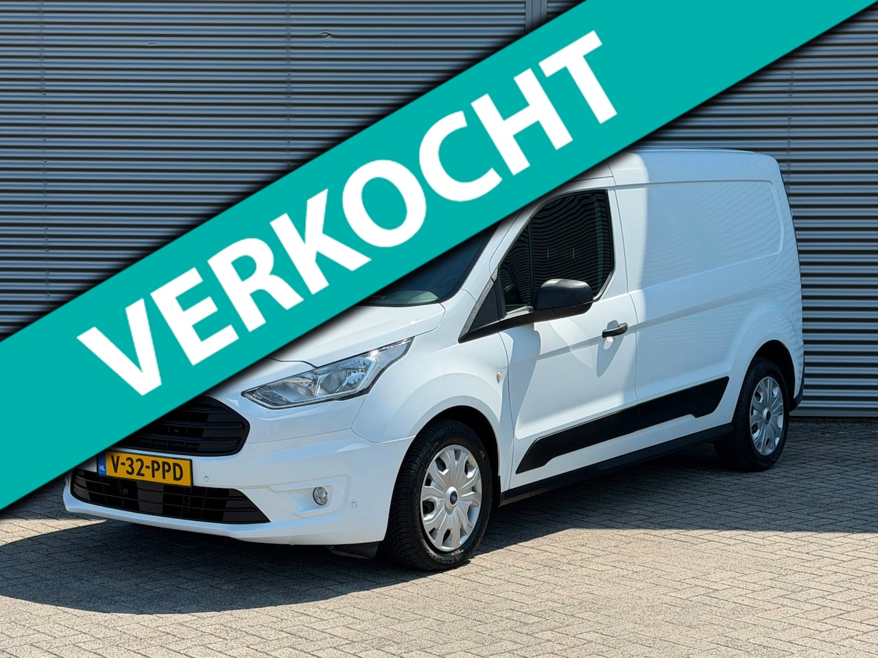 Ford Transit Connect - 1.5 EcoBlue L2 Trend Airco/ Navi/ Cruise/ Stoelverw/ Camera/ Trekhaak - AutoWereld.nl